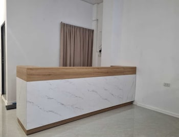 Lunar Hostel,,2 star