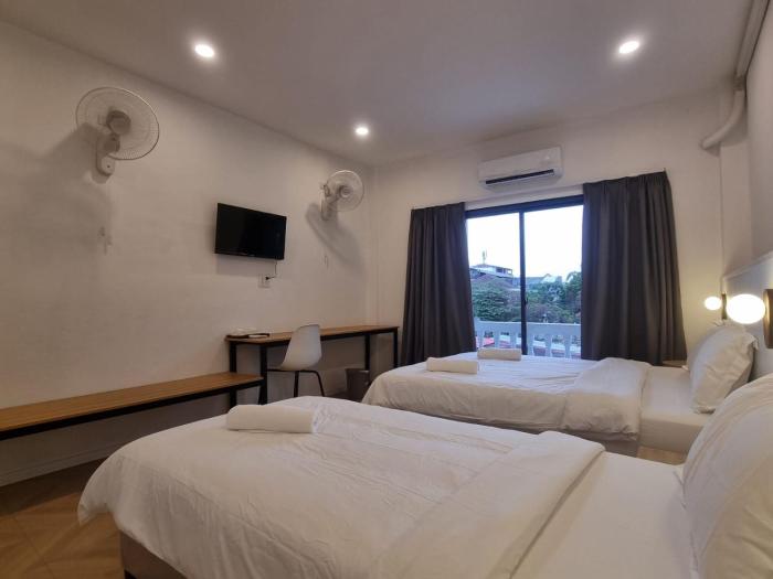 lunar hostel