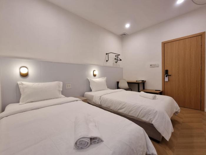 lunar hostel