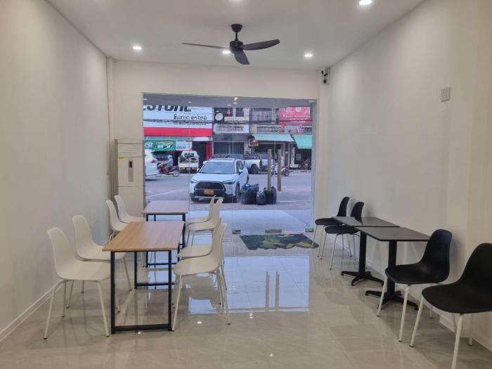 lunar hostel