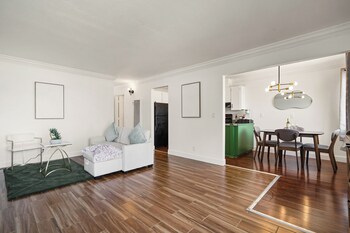 Stunning 2Br Ocean Mountain Sunset View,,2 star