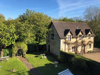 fosse farmhouse bandb and holiday cottages