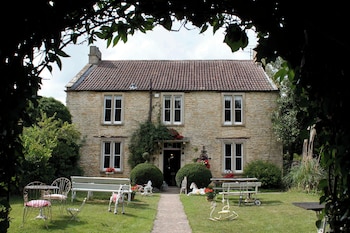 fosse farmhouse bandb and holiday cottages