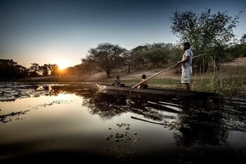 khwai mokoro safaris and campsites