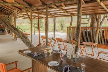 khwai mokoro safaris and campsites