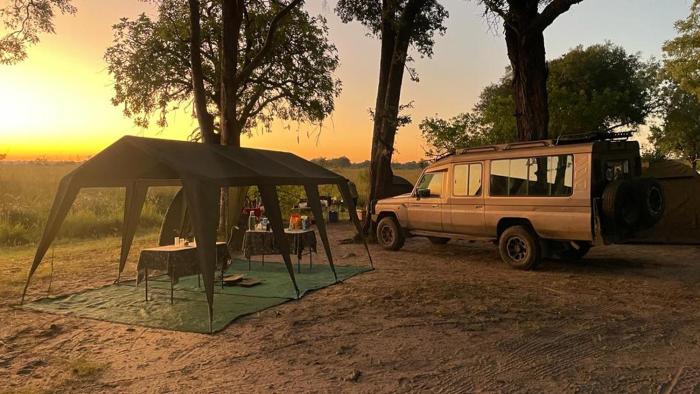 khwai mokoro safaris and campsites