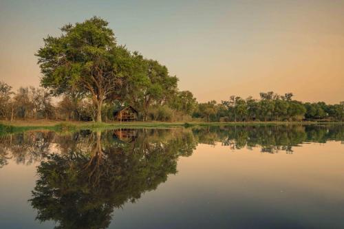 khwai mokoro safaris and campsites