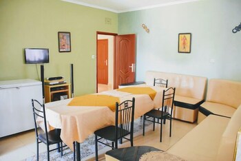 Melon Hut Guest House,,3 star