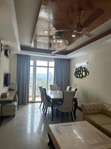 luxurious gurugram apartment for rent entire house with city garden views