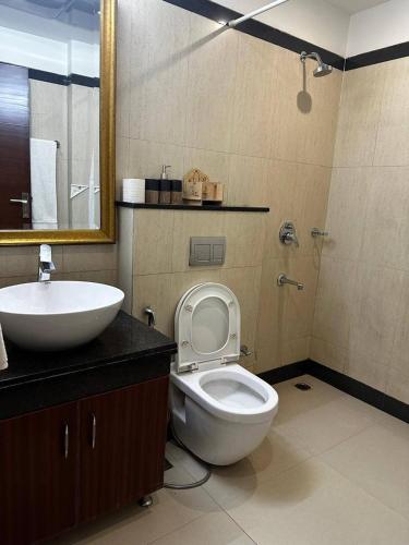 luxurious gurugram apartment for rent entire house with city garden views