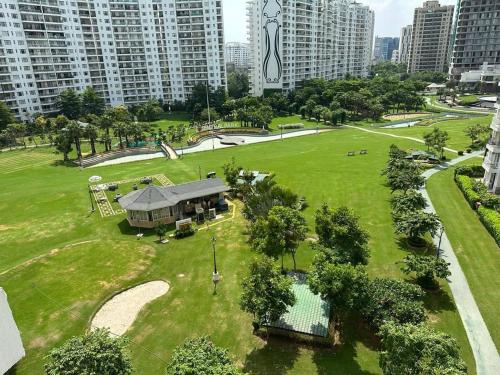 luxurious gurugram apartment for rent entire house with city garden views