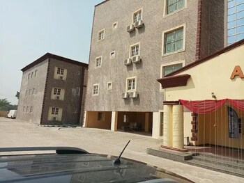 abuad guest house