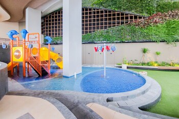 well furnished and simply studio transpark bintaro apartment