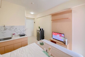 Nice Studio Green Pramuka City Apartment Near Shopping Center,,2 star