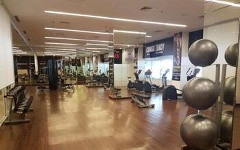 Pleasant And Restful Studio At Orchard Supermall Mansion Apartment,,2 star