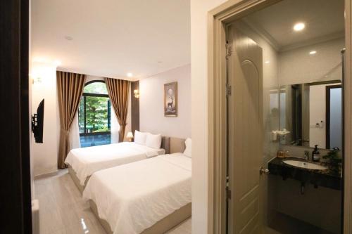 cindy homestay grand world