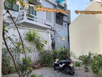 Heritage Corner Hostel,,2 star