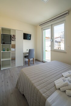 rooms and breakfast centrale