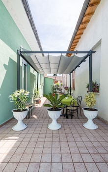 rooms and breakfast centrale
