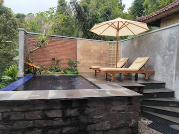 Ganayu Bali Villa,,2 star