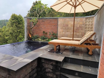 Ganayu Bali Villa,,2 star