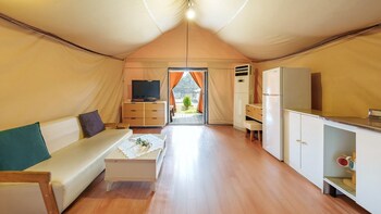Chungju Palbong Glamping,,3 star