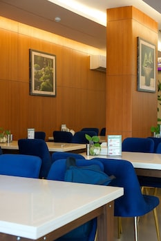 hostel safa park