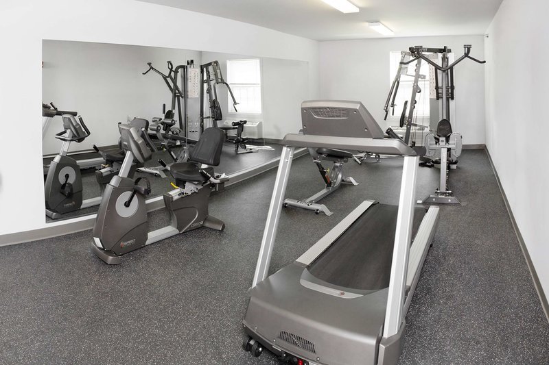 red roof inn and suites dickinson