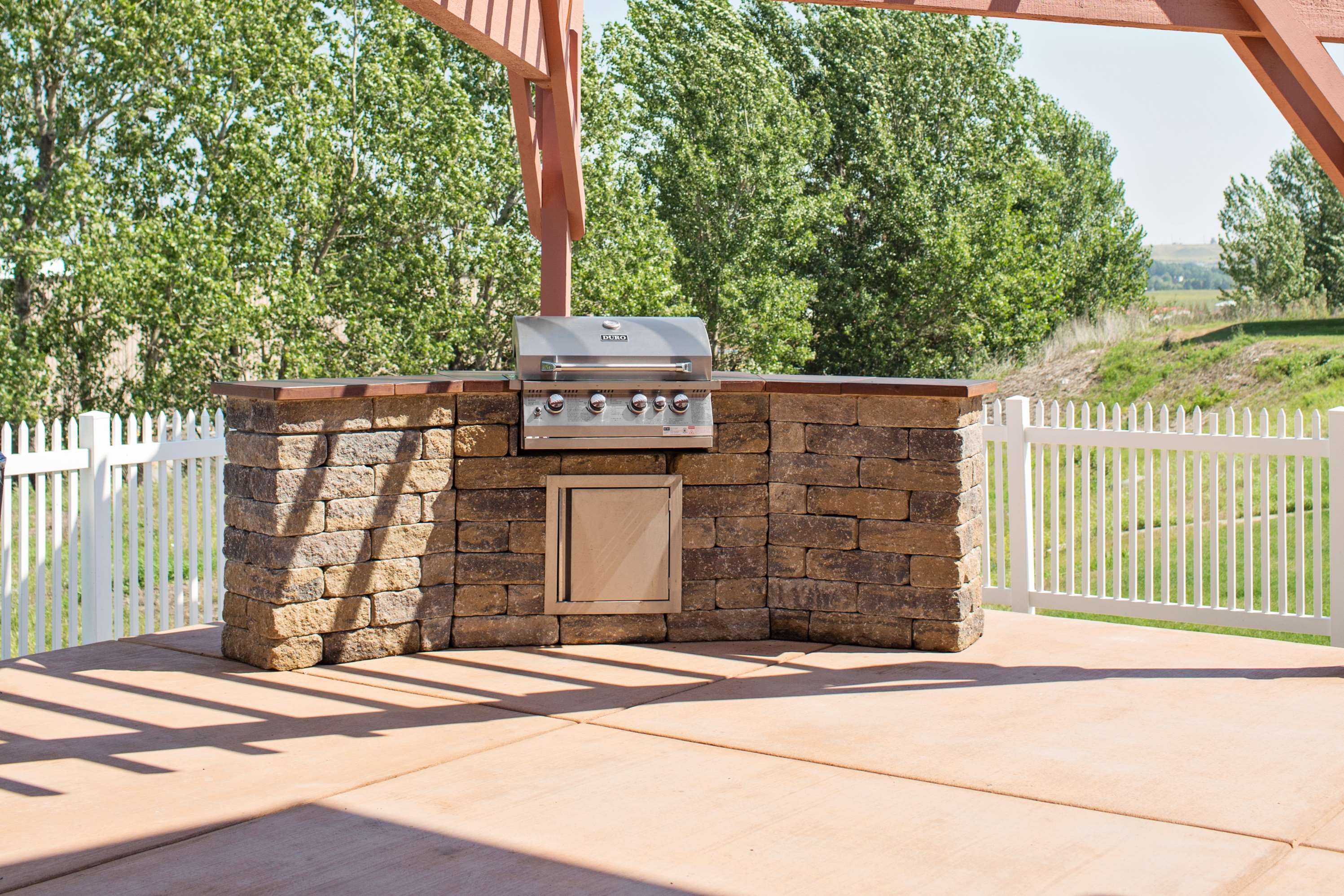 red roof inn and suites dickinson