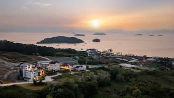 Jigeum Yeosu Ocean View Pension,,3 star