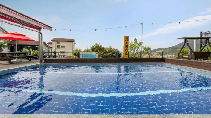 jigeum yeosu ocean view pension