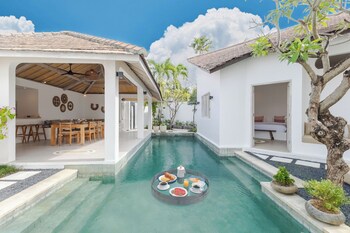 Villa Cocodrilos 2 By Pertama Stay,,3 star