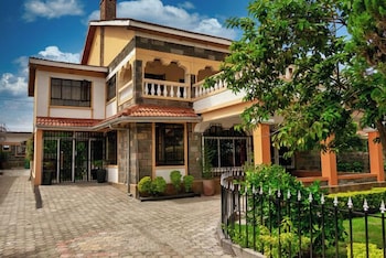 leafy park villa
