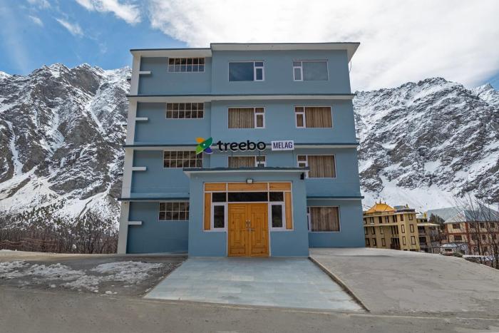 treebo melag jispa with mountain view