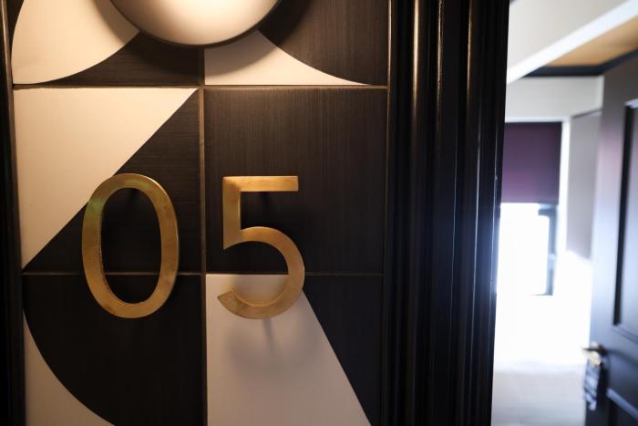 no 5 by warren collection