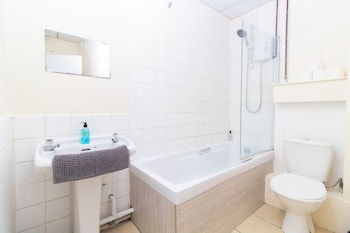 Brookvale Guest House Room 4,,2 star