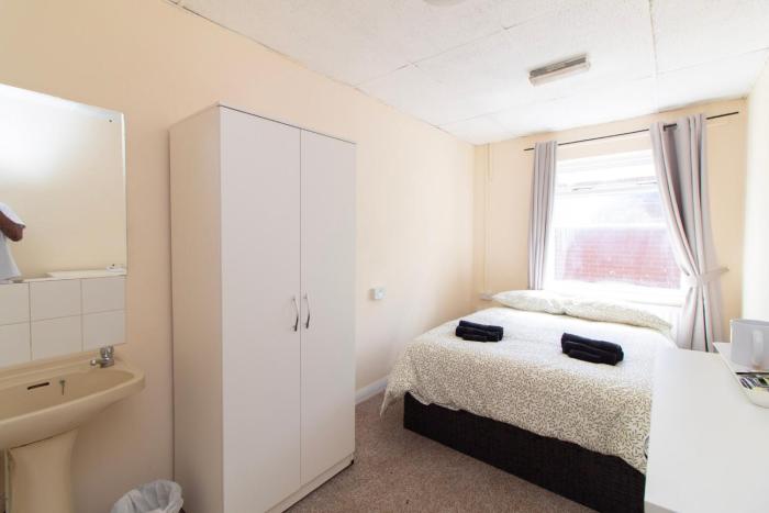brookvale guest house room 4