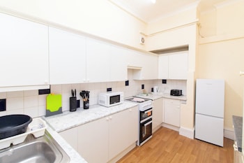 Brookvale Guest House Room 8,,2 star