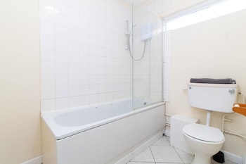 Brookvale Guest House Room 12,,2 star