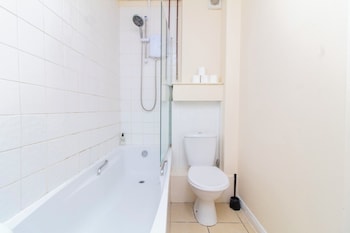 Brookvale Guest House Room 13,,2 star