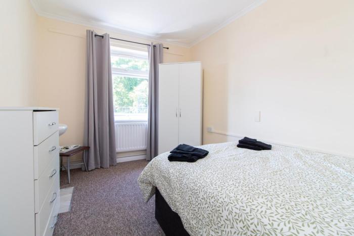 brookvale guest house room 13