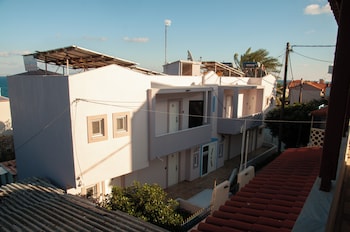 gliptis apartments