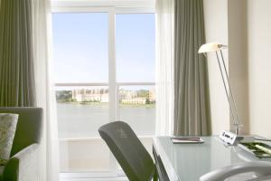 coast victoria hotel and marina by apa