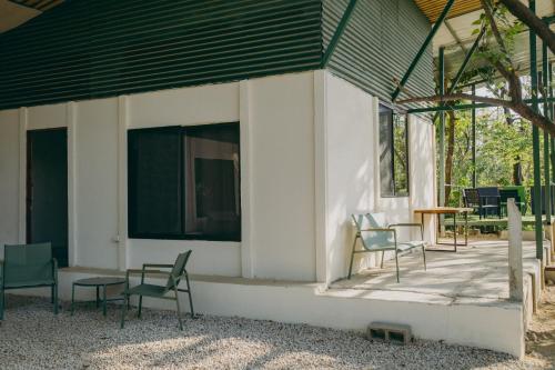 chilamate rainforest beach retreat