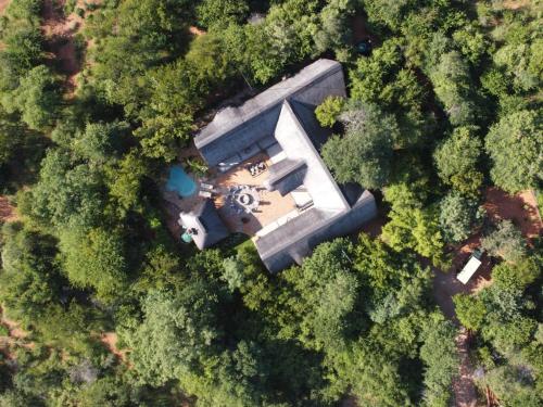etnika manor house