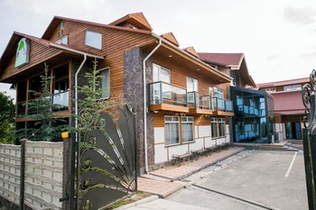 ethno park resort