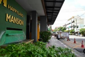 happyland mansion