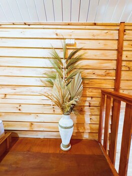miarzafa cabin house