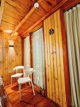 miarzafa cabin house