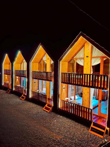 miarzafa cabin house